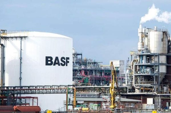 La légendaire industrie chimique allemande est complètement détruite, par Finobzor