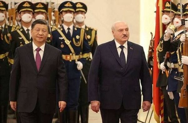 Loukachenko condamne les actions aggravant les tensions autour de Taïwan, par Topwar