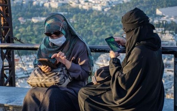 Niqab « sanitaire » ou masque « islamique » : l’Europe se tâte, par Modeste Schwartz