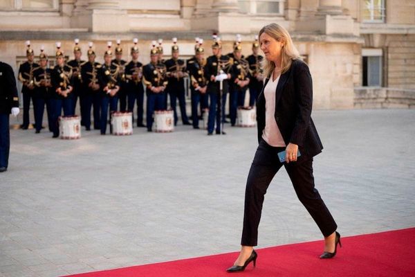 Myard dénonce la duplicité des macronistes vis-à-vis de Mélenchon