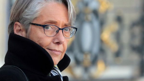 Borne trouve un beau fromage pour son directeur de cabinet