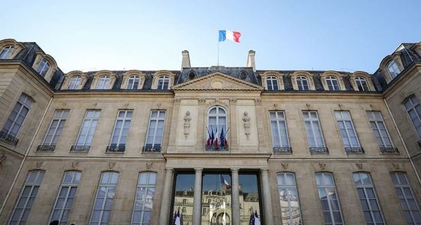 Barbecue à l’Elysée : mais qui va-t-on embrocher ? par Modeste Schwartz