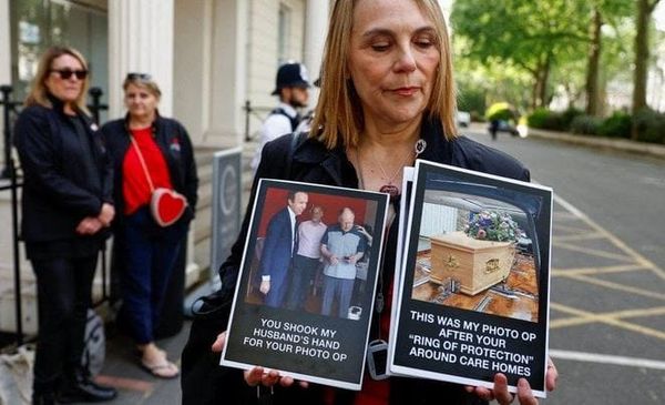 Royaume-Uni : les décès Covid traités comme des « déchets toxiques », dénoncent les familles