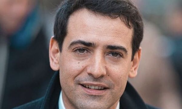 Séjourné prie Renaissants et Indigénistes de s’aimer plus discrètement, par Modeste Schwartz