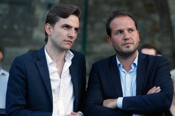 Quand Livre Noir chalute en eau grise