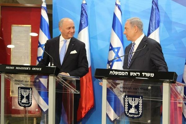 Quand Fabius décline le messianisme neo-con américain