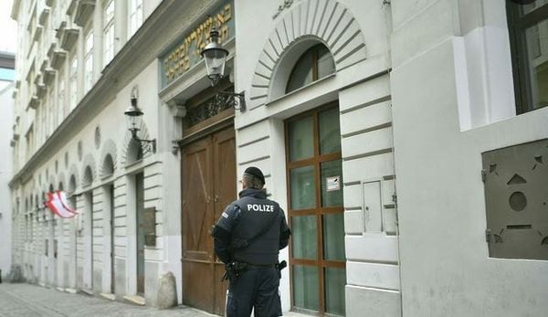 L’Allemagne et l’Autriche sont-elles en  train de redevenir antisémites ? par Ulrike Reisner