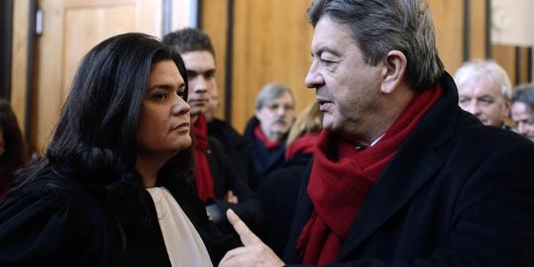 Face aux soumis de la caste, Mélenchon tient encore les Insoumis