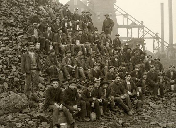 L’âge de la retraite : la “retraite pour les morts” fait son nid (années 1900 – 1930)