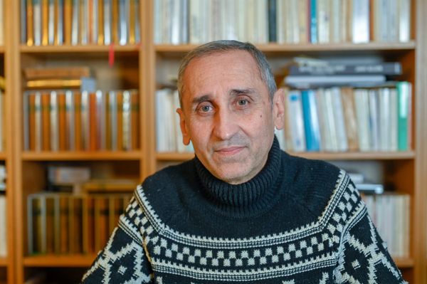 Une chaîne de podcast pour diffuser Meyssan et Husson