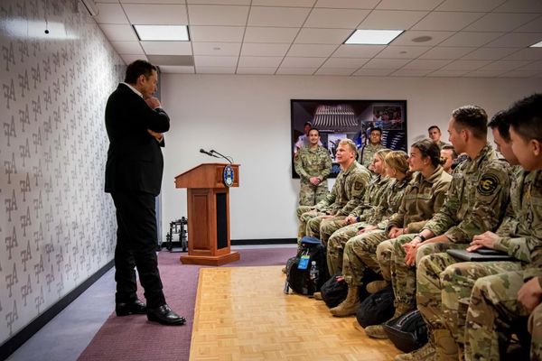 Elon Musk veut remplacer les « obsolètes » F-35 par des drones de combat