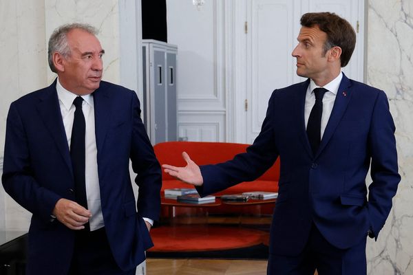 Bayrou a fait décoller Macron en 2017. Le fera-t-il atterrir en 2025?