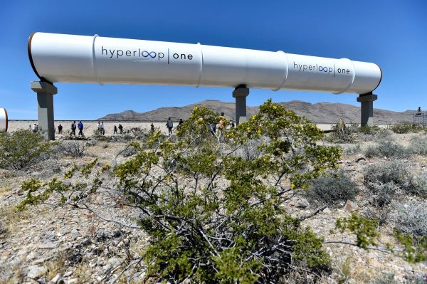 Elon Musk dévoile son tunnel transatlantique ultra-rapide  
