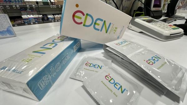 Ouf ! avec l’argent des Français, la Sécurité Sociale va aussi rembourser les capotes texturées perlées !