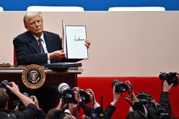 Tensions commerciales : l’Union européenne va taxer massivement les produits américains