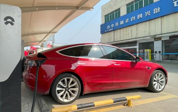 Ventes de VE Tesla en Chine:  entre performances et incertitudes