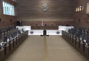 1 de mayo y una mayoría absoluta oficialista