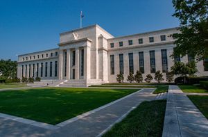 Fed define cómo reducirá balance: impacto en liquidez global