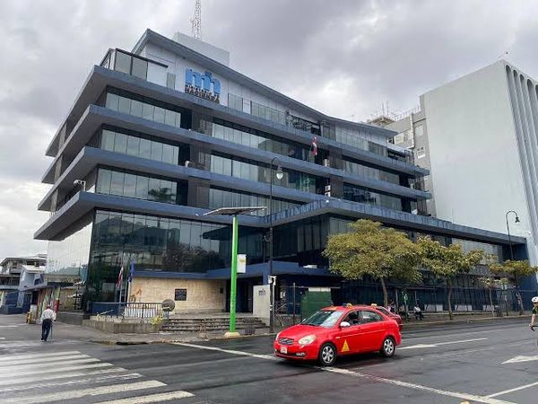 Déficit fiscal se reduce y mejora balance del Gobierno en 2026