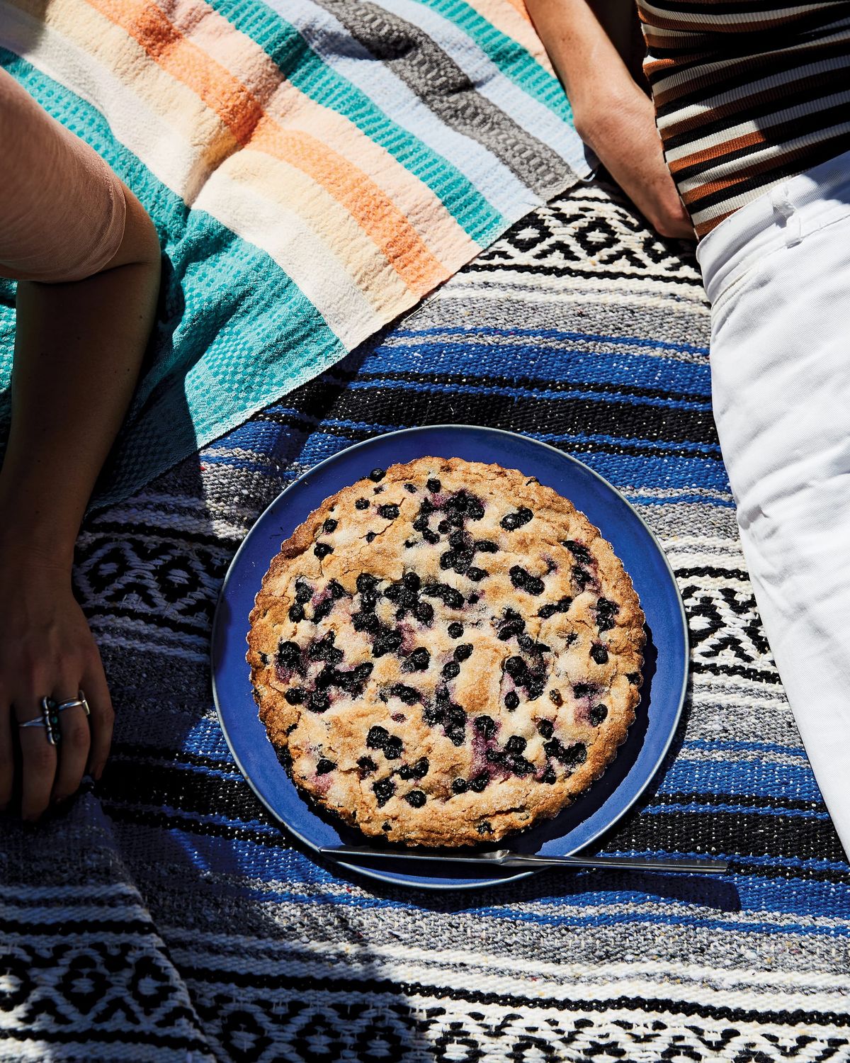 Blueberry Cake with Almond and Cinnamon