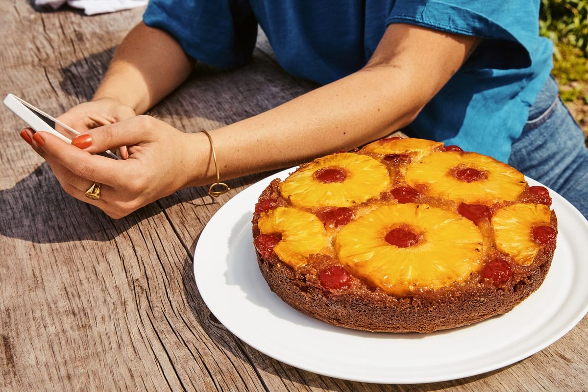 Bonnie's Pineapple Upside-Down Cake