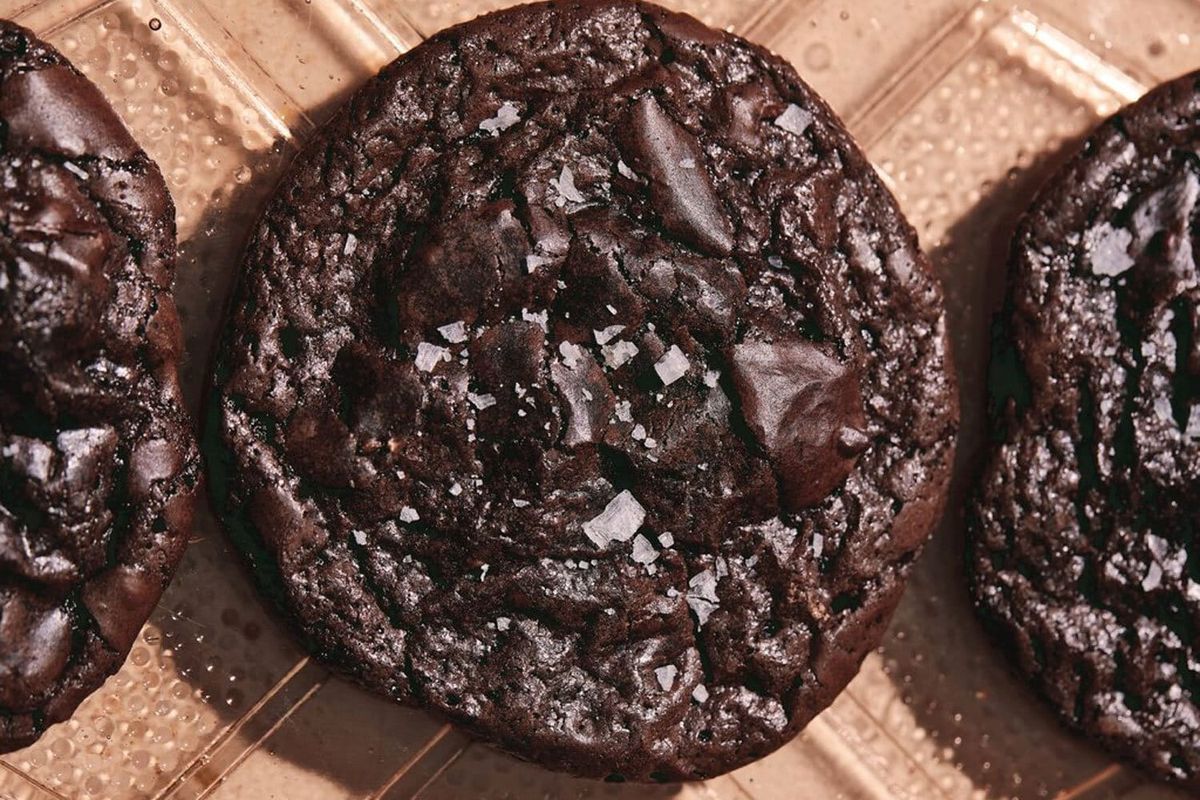 Tiny, Salty, Chocolaty Cookies