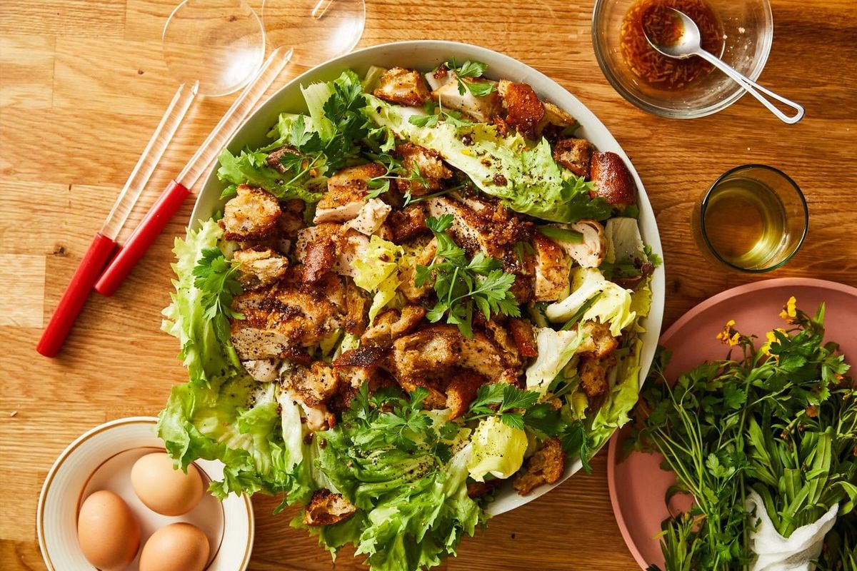 Chicken and Escarole Salad With Anchovy Croutons