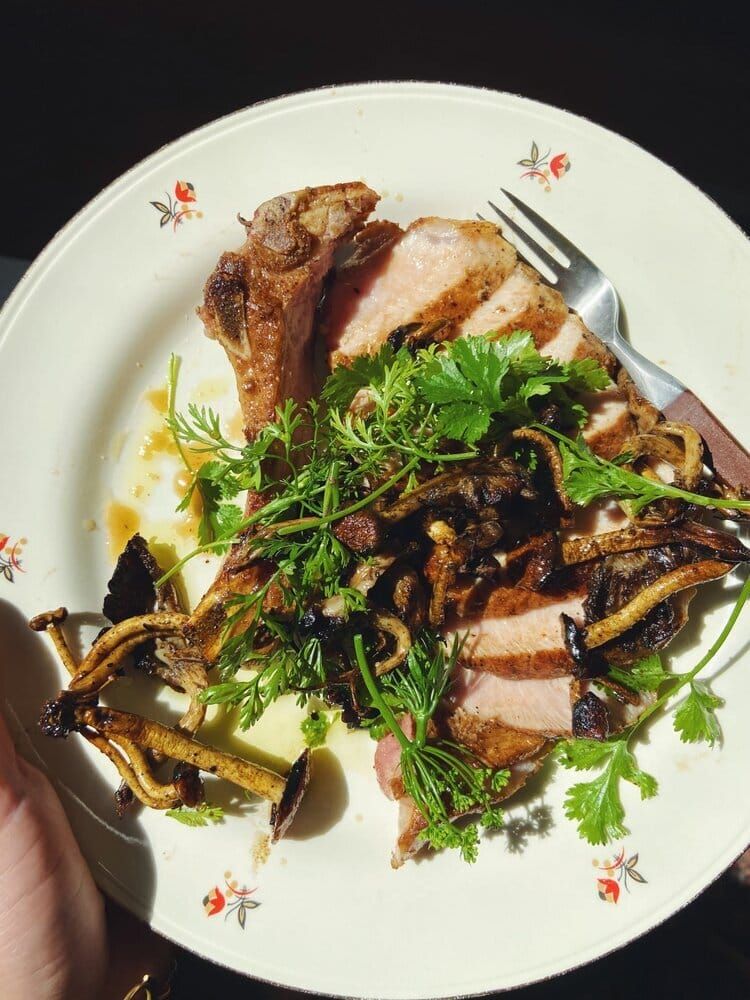 Pork Chops with Tangy Mushrooms