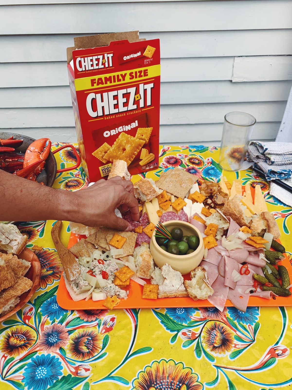 my favorite processed food, wedding cake advice and what dutch oven is the right dutch oven for you