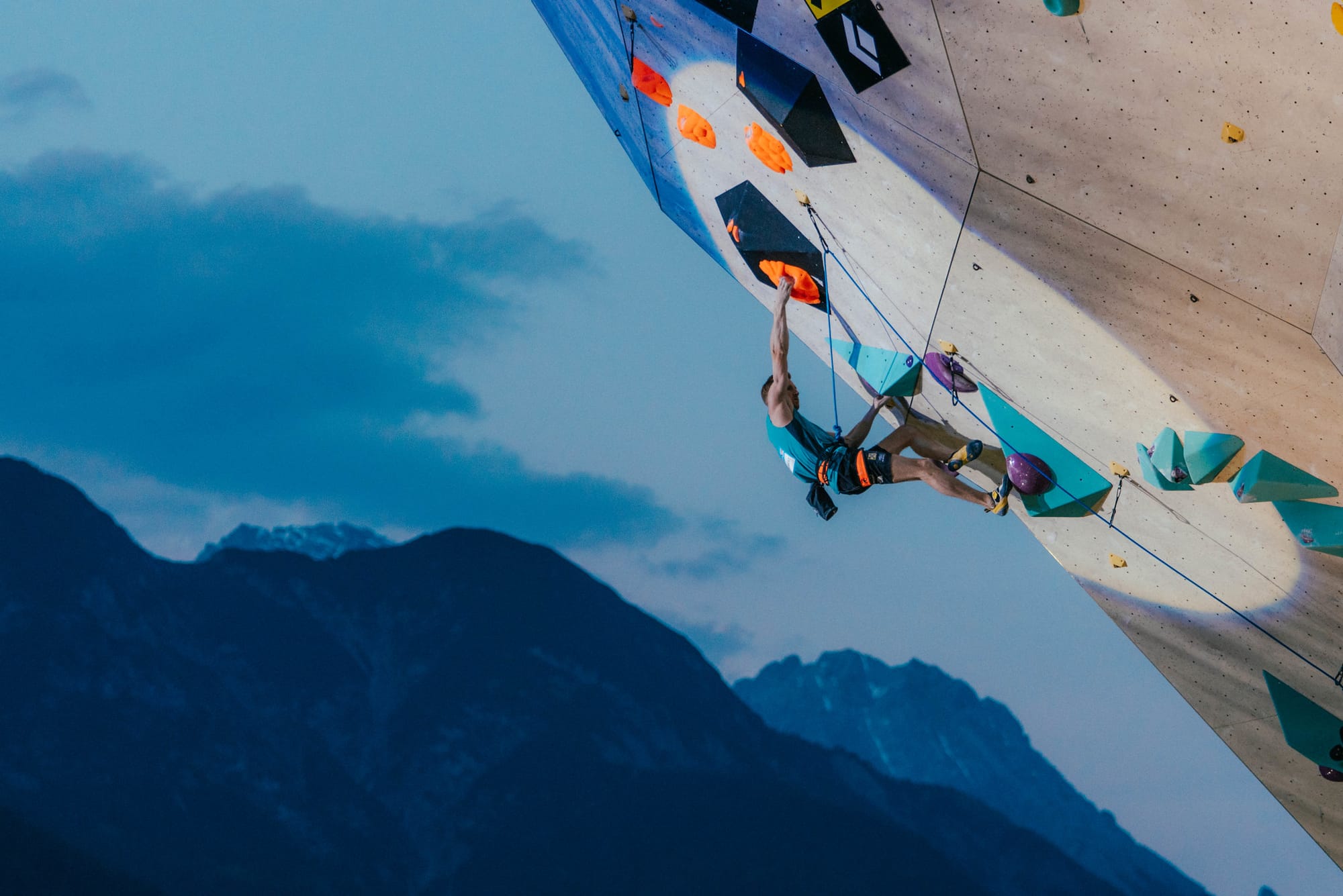 Jakob Schubert preparing for the third tricky section of the semi-final route.