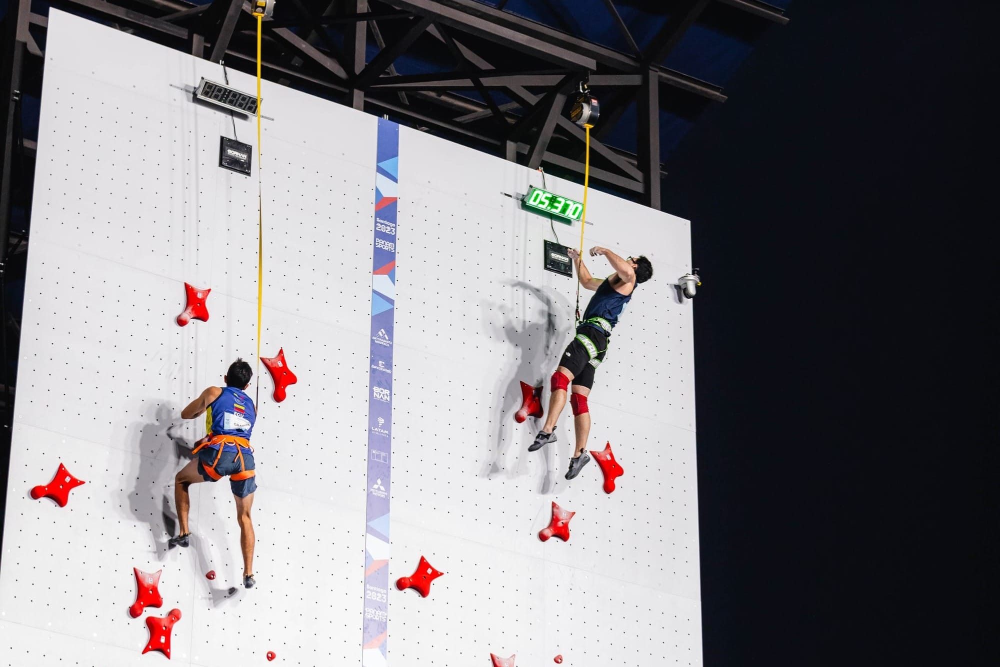 Noah Bratschi wins his semi-final race and sets a PR at the Panams Games 2023.