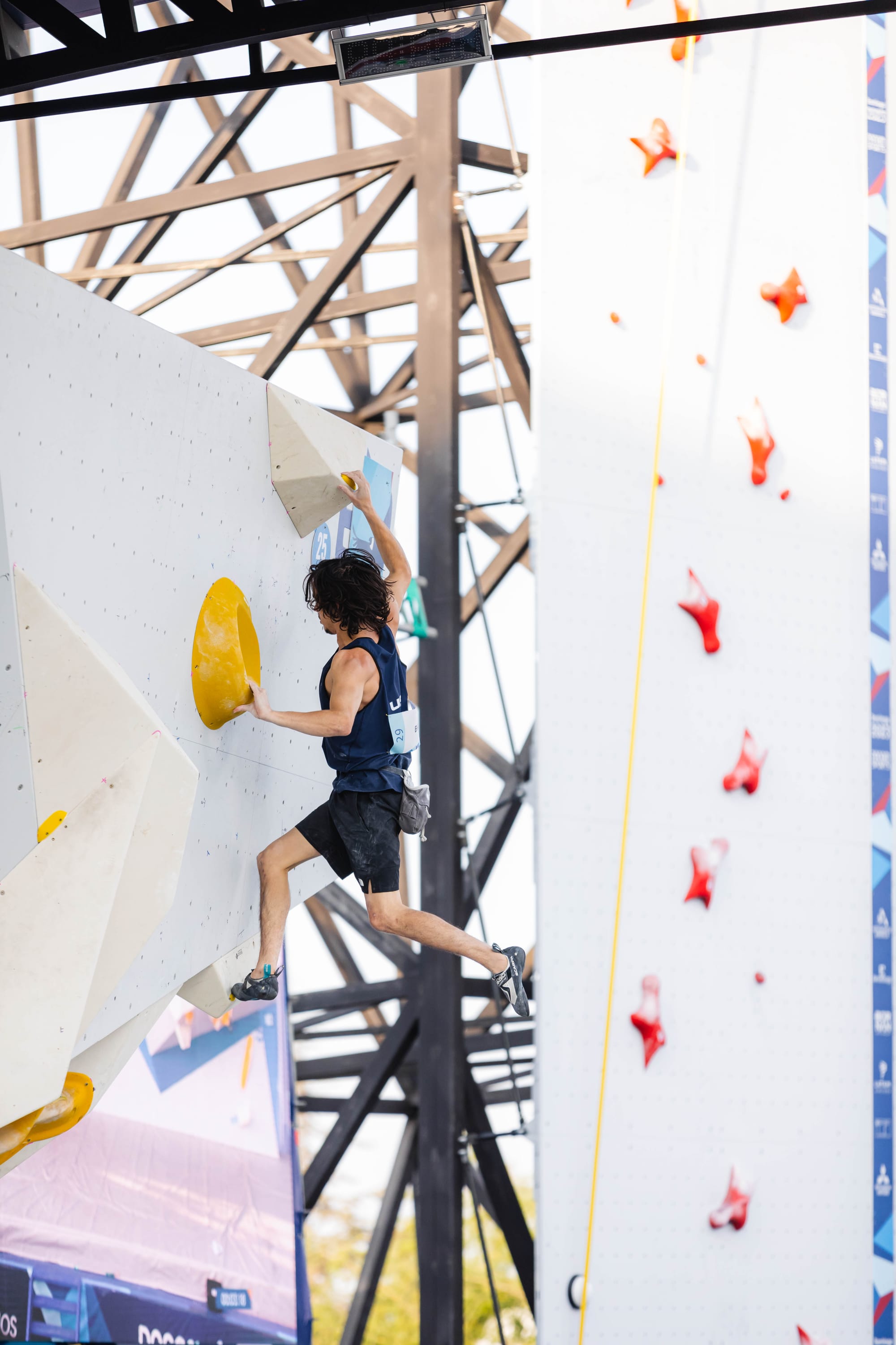Sean Bailey flashing Boulder 2