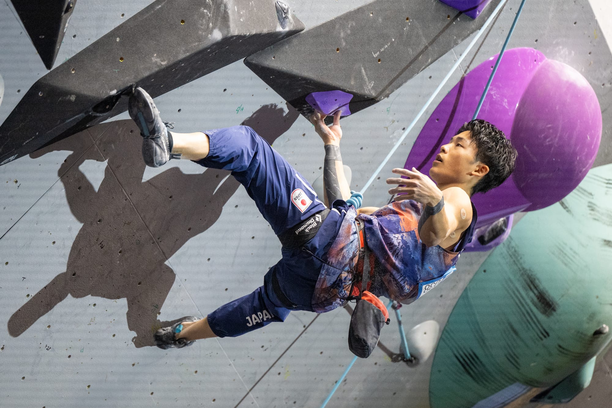 Satone Yoshida on the undercut after the down climb
