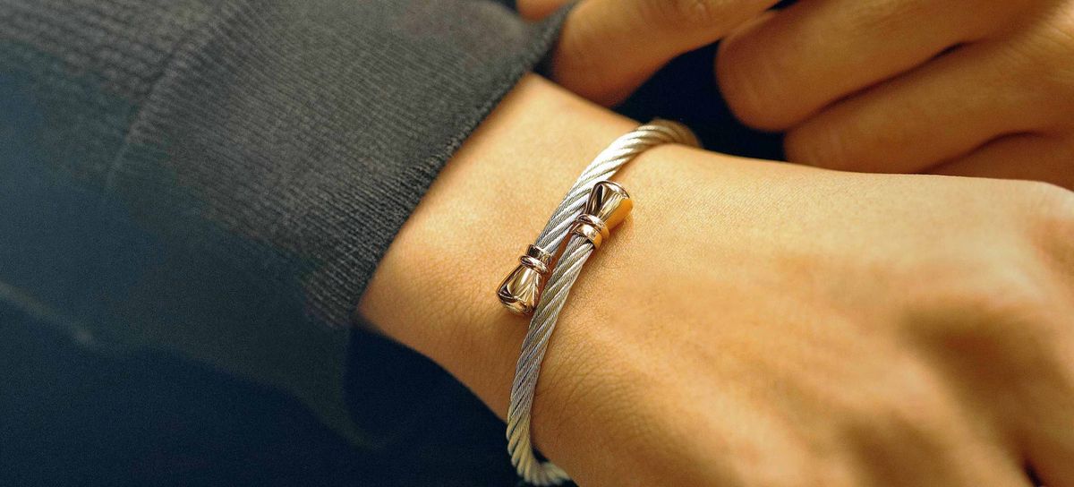 Celtic Bourse Open Cuff Bangle Bracelet | 049456 | JEWELRY REVIEWS | No. 01