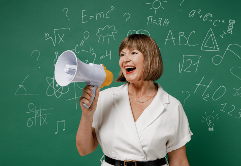 «Ты молодая, придётся побегать»: откровения бывалых педагогов