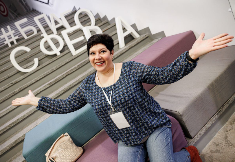 «Ничего в жизни менять не хочу»: разговор с женщиной-слесарем, которая совмещает карьеру с творчеством и волонтерством