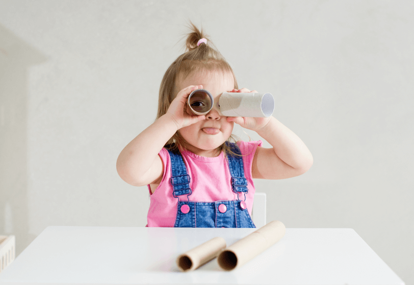 «Ребенку важно гордиться работой родителей, какой бы она ни была»: четыре истории ко Дню защиты детей