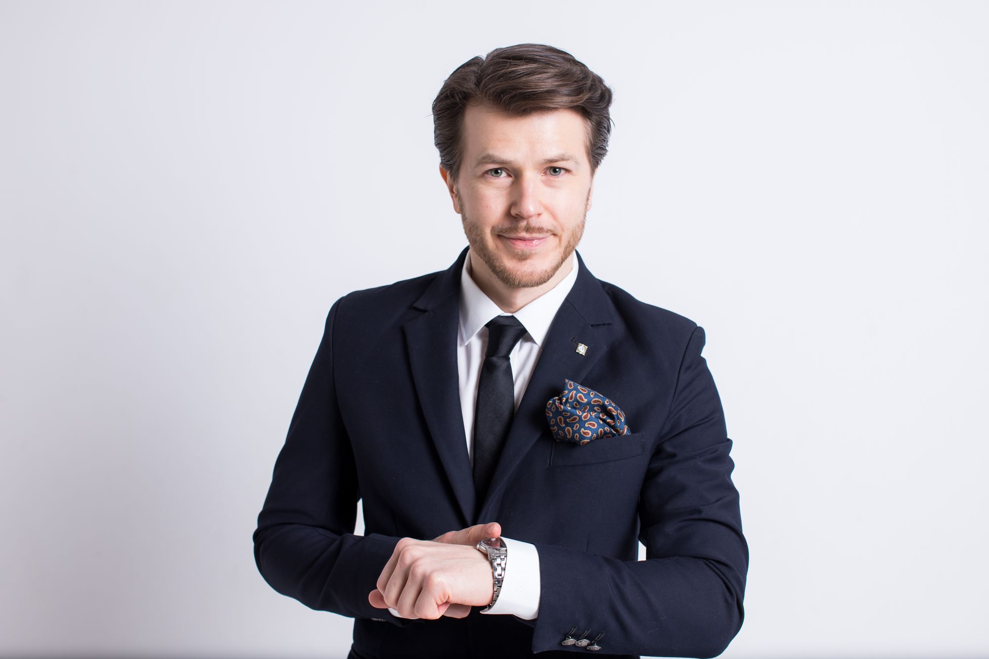 «Телемагазин — волчья работа»: история ведущего, который хотел покорить ТВ