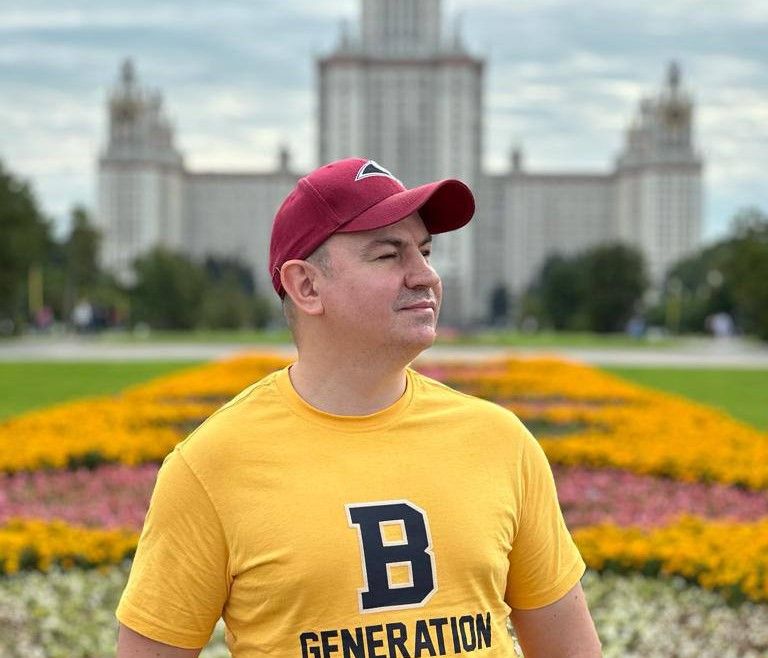 «Чем больше времени проводишь с пациентом, тем легче становится работа»: разговор с сиделкой