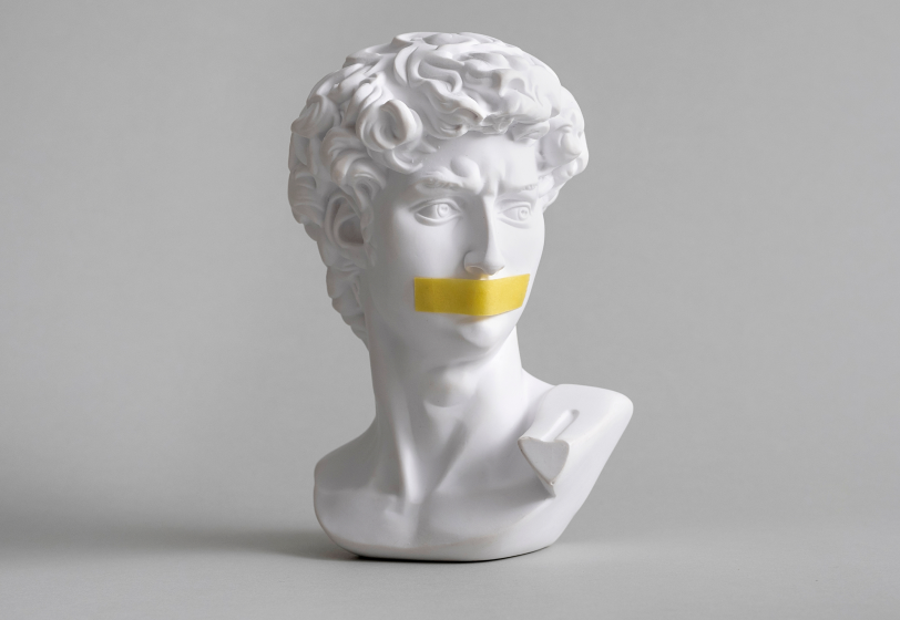 Самоцензура в рабочем общении: когда уместна, а когда портит жизнь