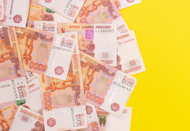 «Хочу зарабатывать больше, но не могу»: что такое финансовый потолок и как его пробить