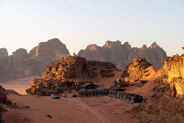 What a Stay in the Desert Is Like