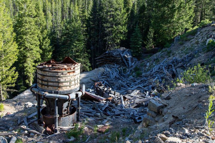Sulphur Dog Mine
