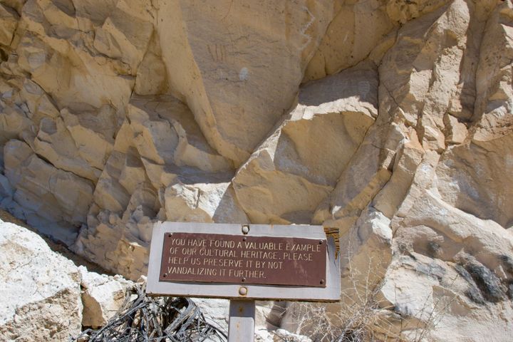 Emigrant Canyon Petroglyphs