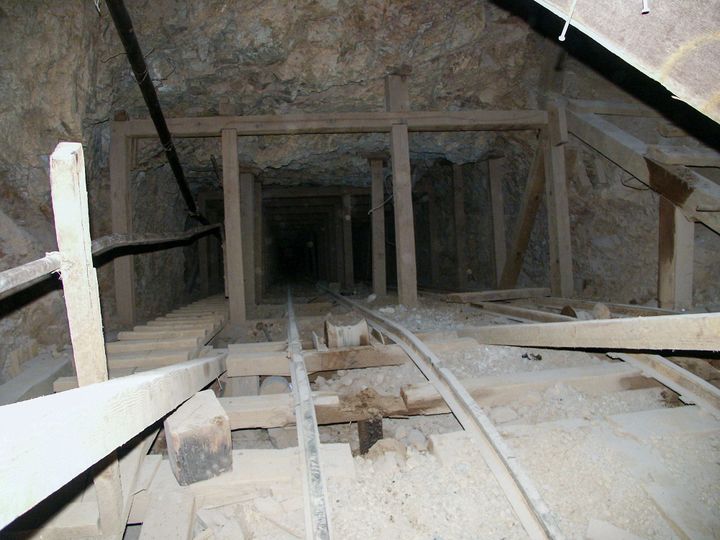 War Eagle Mine (Shoshone)