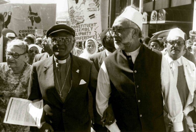 Muslims pay tribute to Archbishop Desmond Tutu