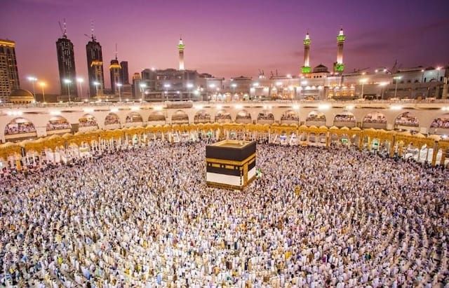 Hajj - seeking life balance in the age of noise