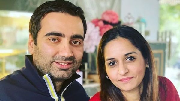 Couple helps Muslims find Halal Eats in Montreal