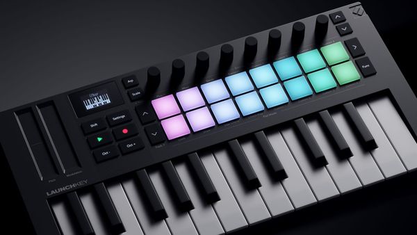 Novation Launchkey Mini vs. M-Audio Oxygen Pro: A Compact Controller Comparison for Music Producers