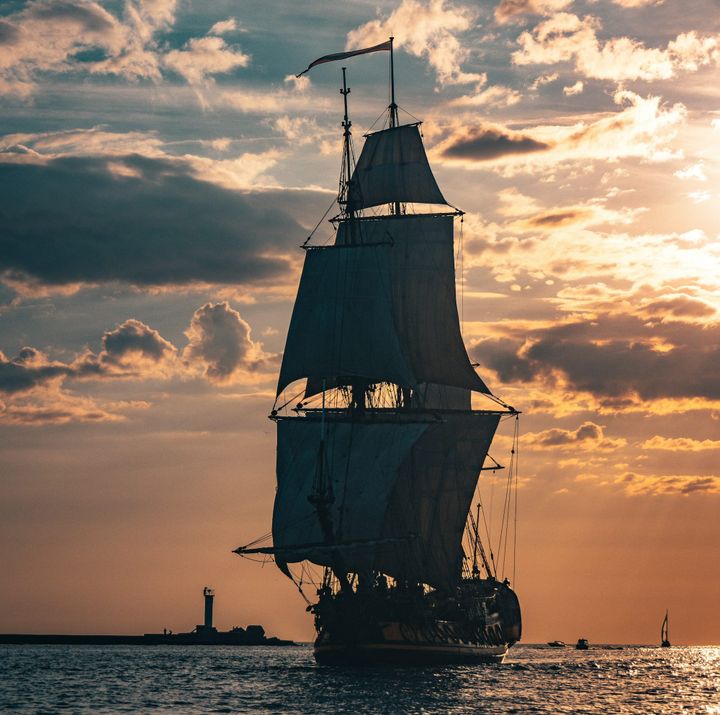 TeleMessage Explorer: a new open source research tool